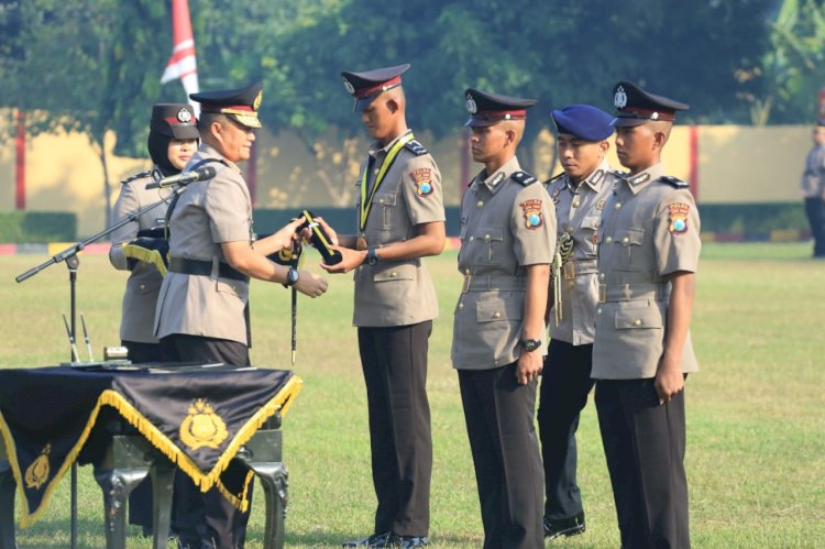 Kapolda Jatim Lantik 394 Bintara Polri Gelombang I Tahun Anggaran 2024